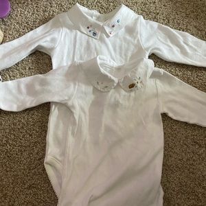 Set of 2 Bonpoint embroidered collar onesies